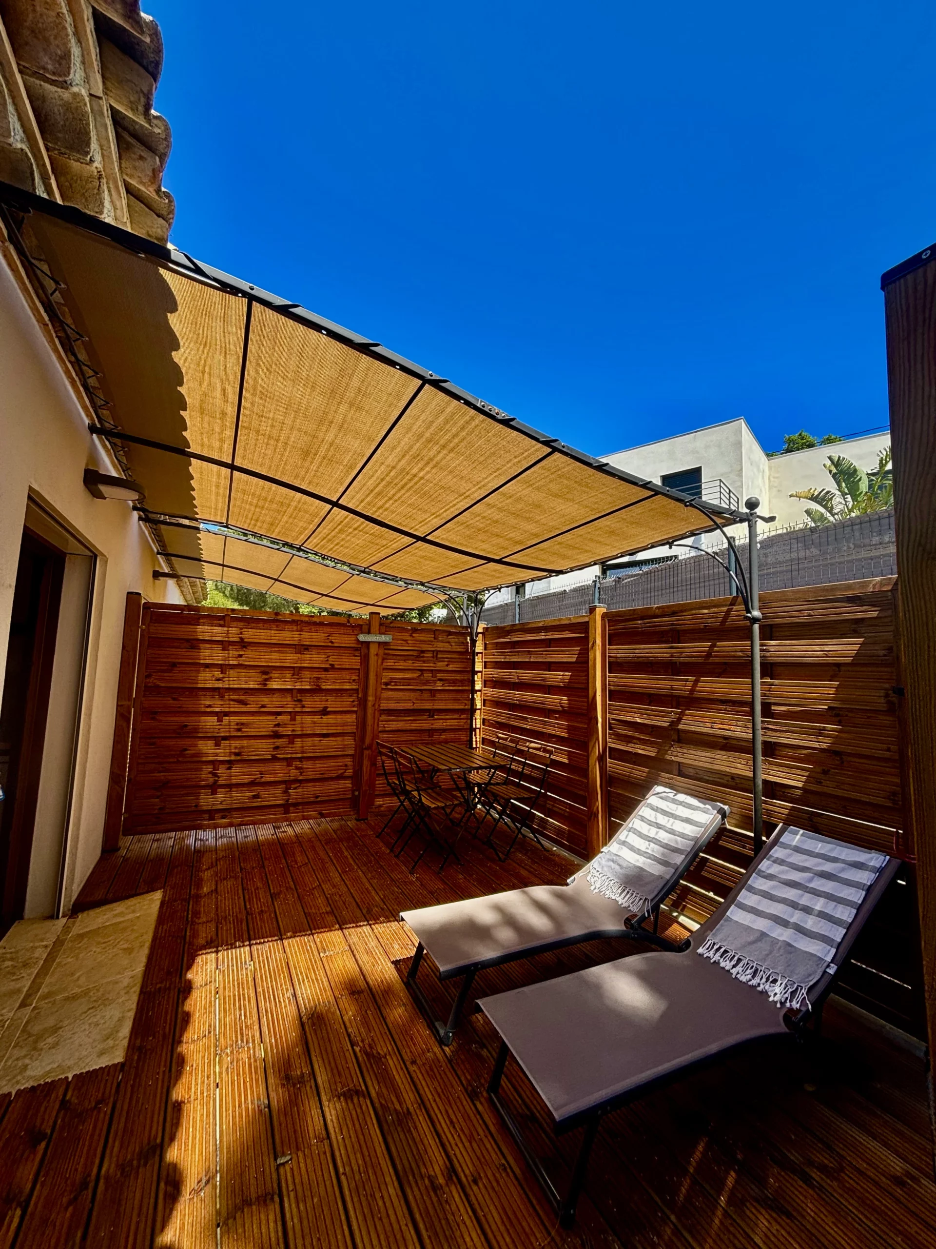 Terrasse du gîte Porquerolles HomeStay Bormes les Mimosas