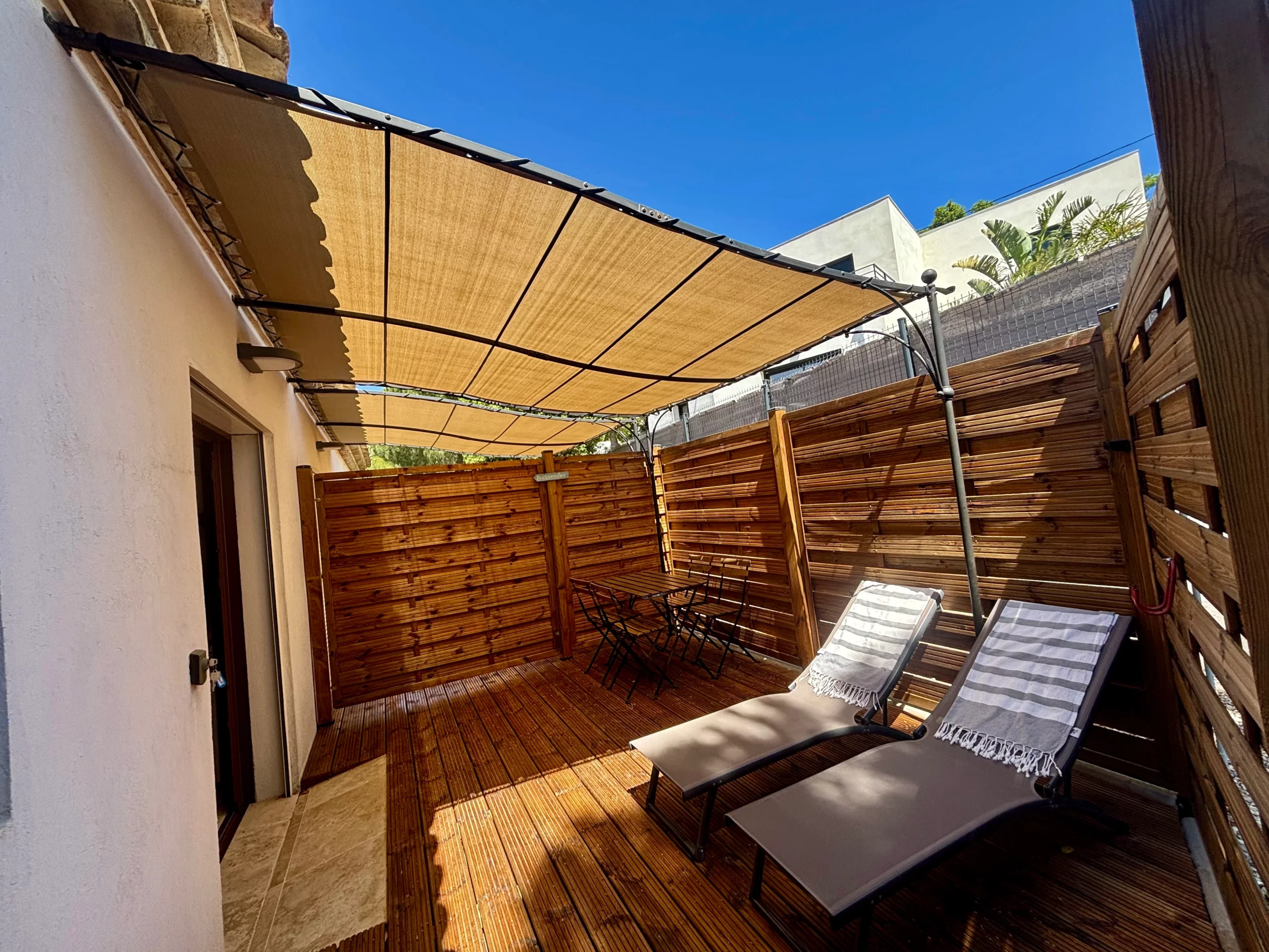 Terrasse du gîte Porquerolles HomeStay Bormes les Mimosas